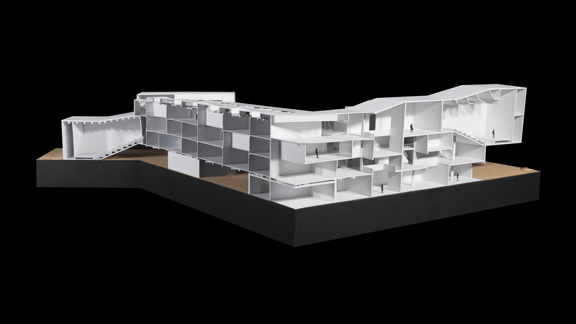 02 VERTICALES T4 - I0_PORTADA_N9_T4_LUCERO